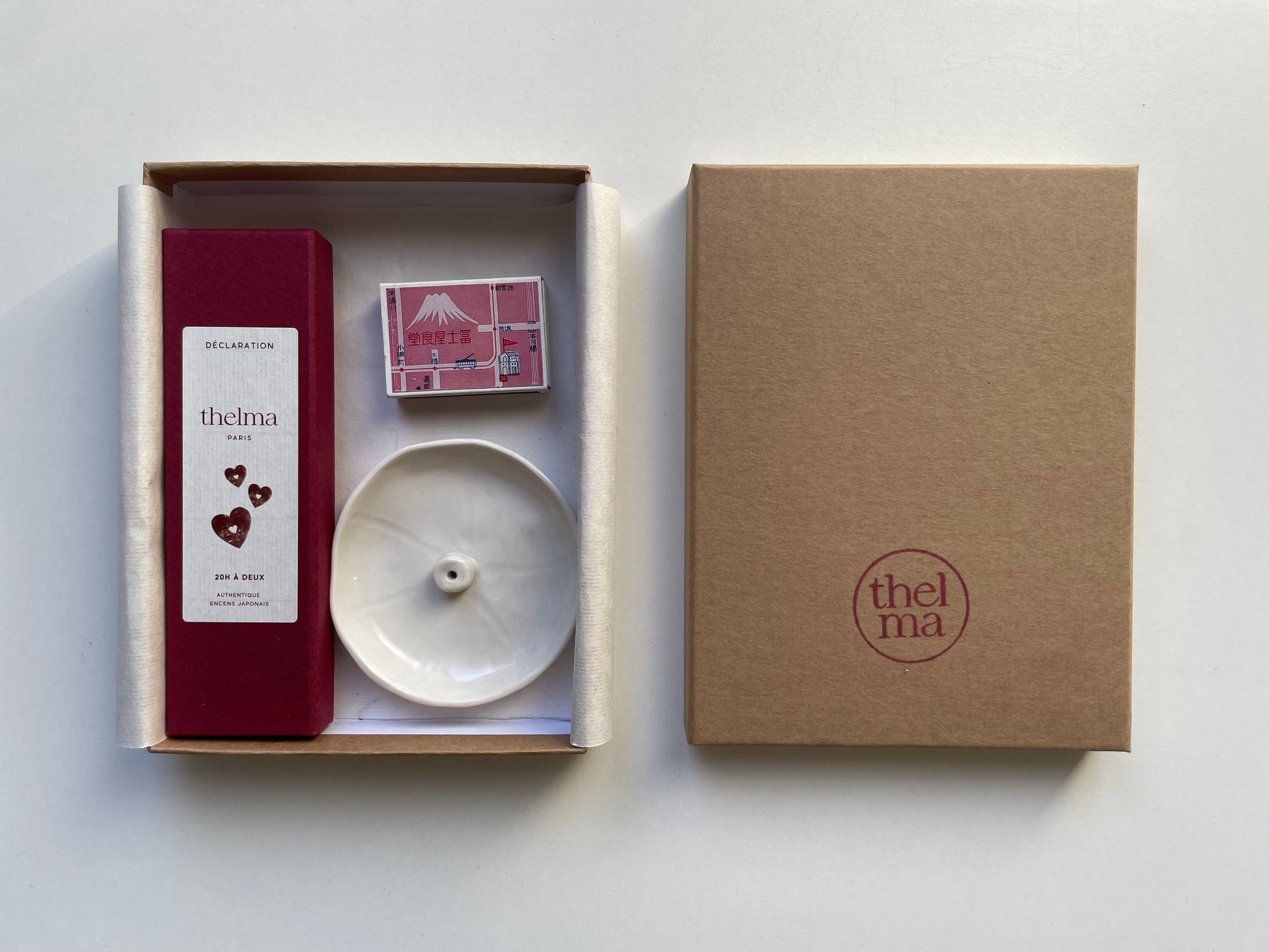 coffret rituel avec encens et porte-encens