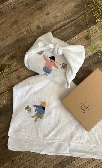 The Rtiual box with The Furoshiki - Célia Bruneau x Thelma Paris